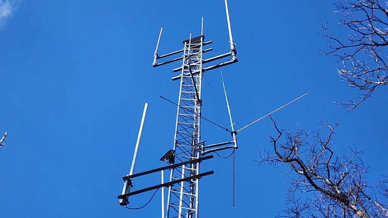 The Meshtastic node on the W4TRC tower on Bay’s Mountain